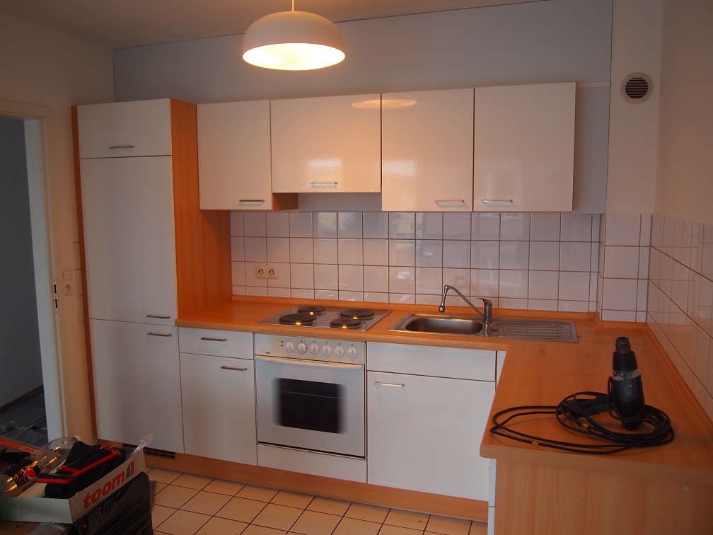 Küchenfolie in allen Farben - Ihre Profis für Küchenfolierung - Lassen